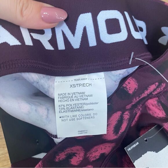 Under Armour Women's HeatGear® Armour Geo Print Shorty - Picture 12 of 14